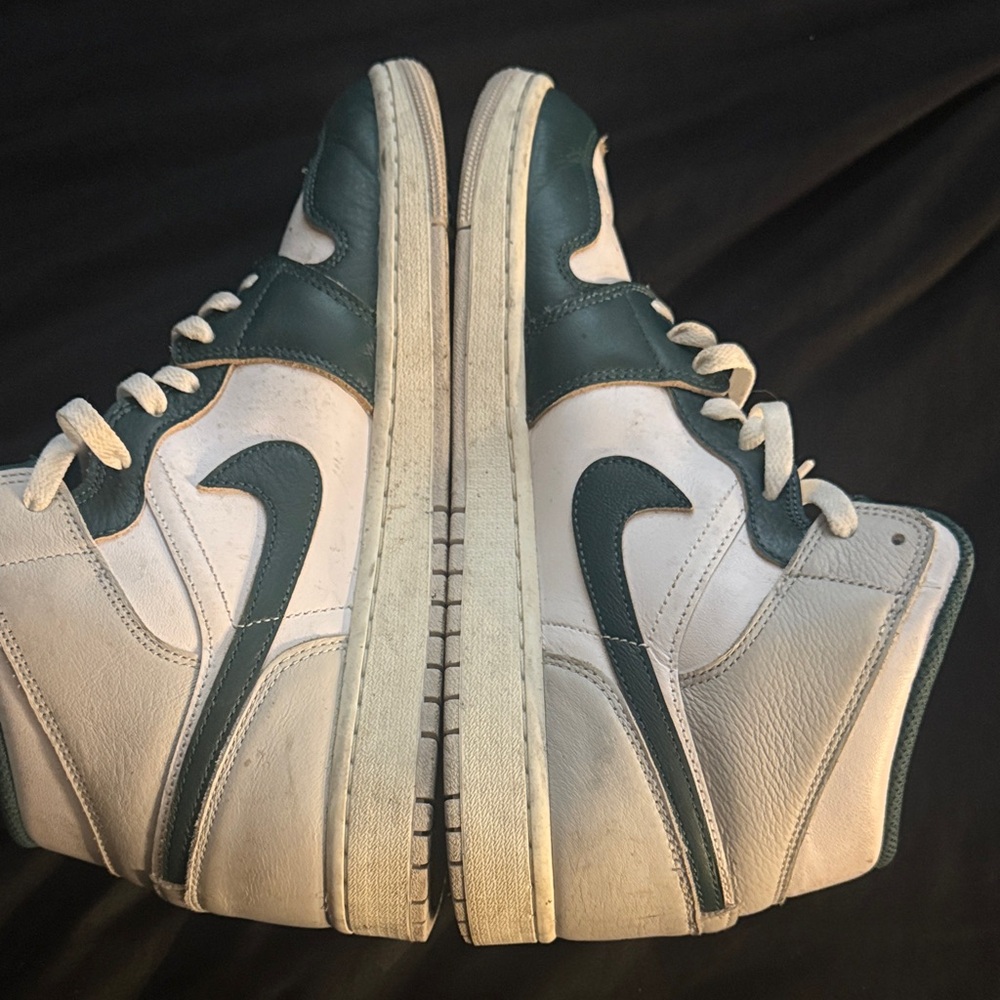Nike Men's White and Dark Teal Sneakers